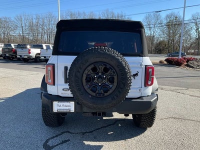 2023 Ford Bronco Base