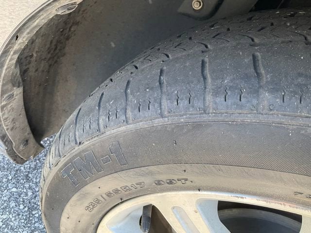 2011 Cadillac DTS Base