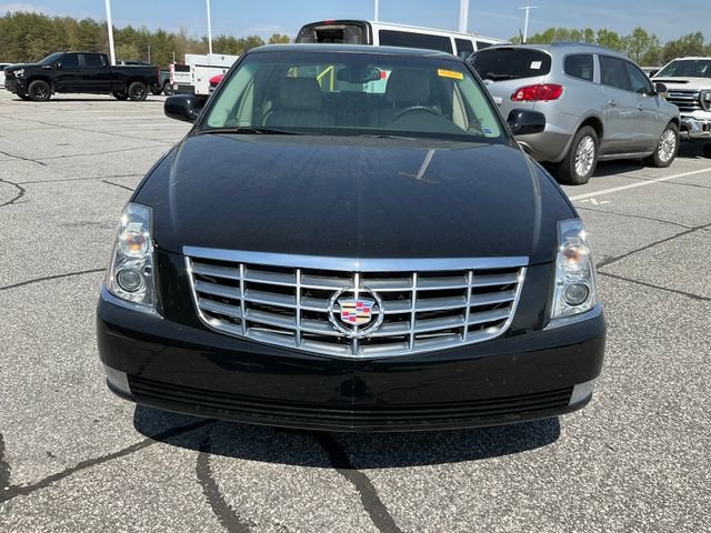 2011 Cadillac DTS Base