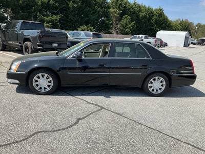 2011 Cadillac DTS Base