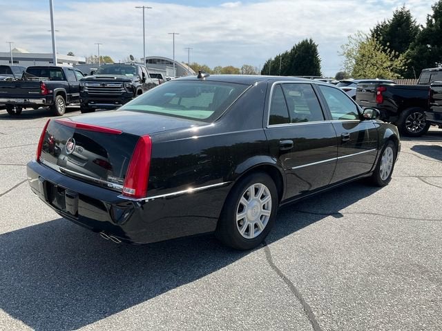 2011 Cadillac DTS Base