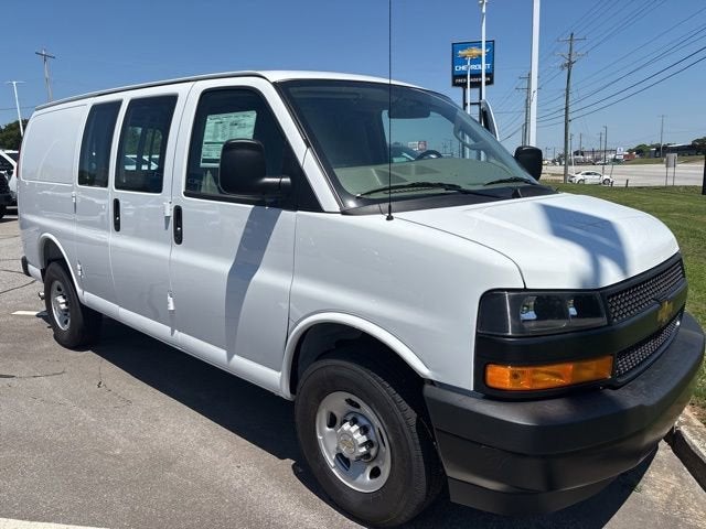 2026 Chevrolet Express Cargo WT
