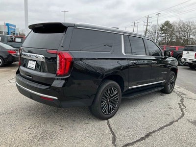 2022 GMC Yukon XL SLT