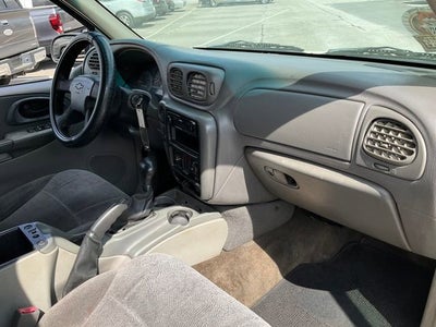 2004 Chevrolet Trailblazer LS