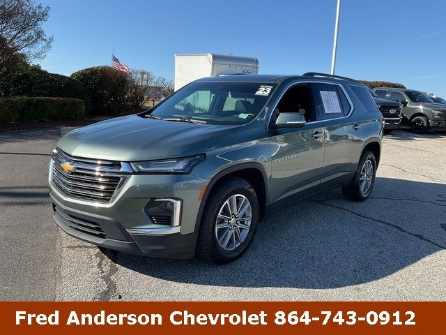 2023 Chevrolet Traverse LT Leather