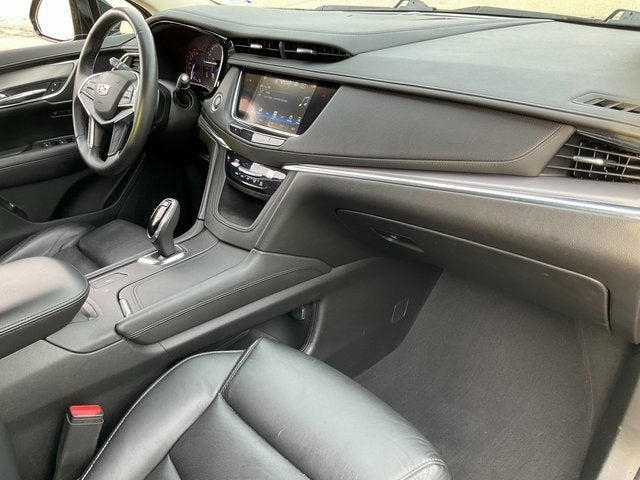 2017 Cadillac XT5 Luxury FWD