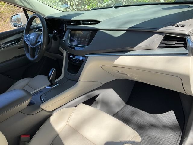 2017 Cadillac XT5 Premium Luxury FWD