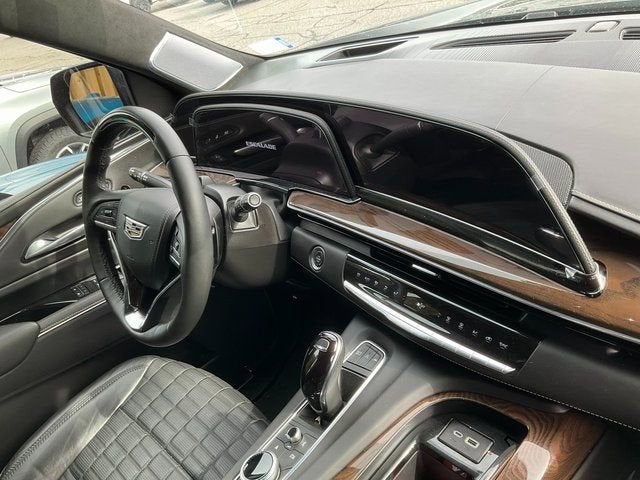 2024 Cadillac Escalade Sport Platinum