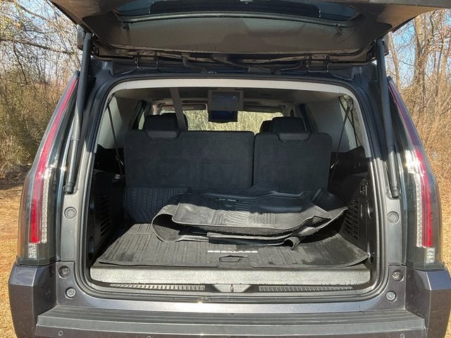 2018 Cadillac Escalade ESV Luxury