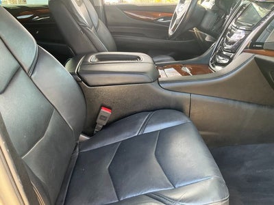 2018 Cadillac Escalade ESV Luxury