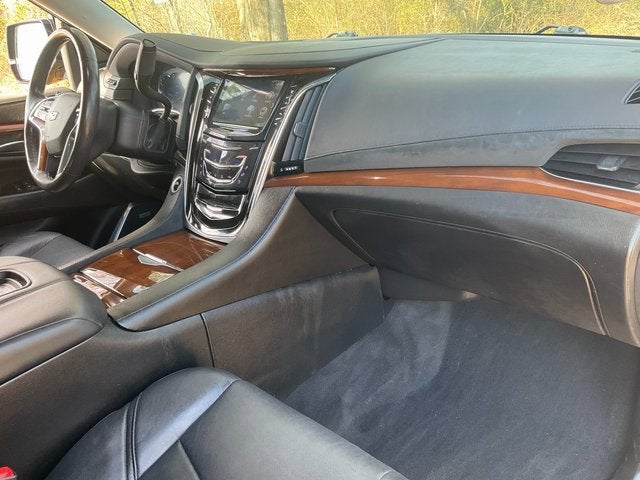 2018 Cadillac Escalade ESV Luxury