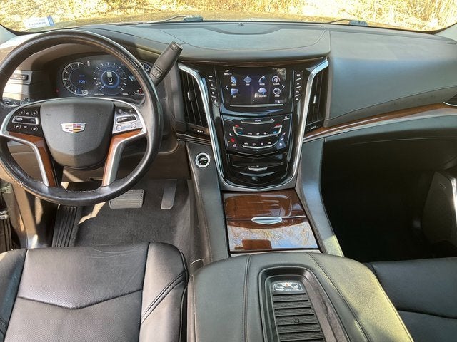 2018 Cadillac Escalade ESV Luxury