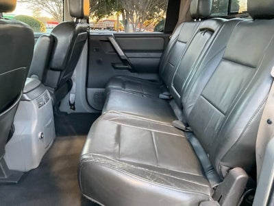 2004 Nissan Titan LE