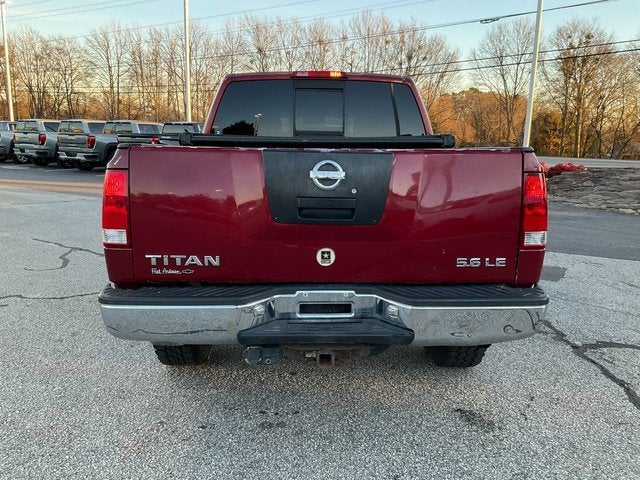 2004 Nissan Titan LE