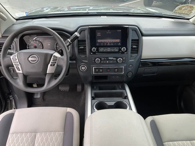 2024 Nissan Titan SV