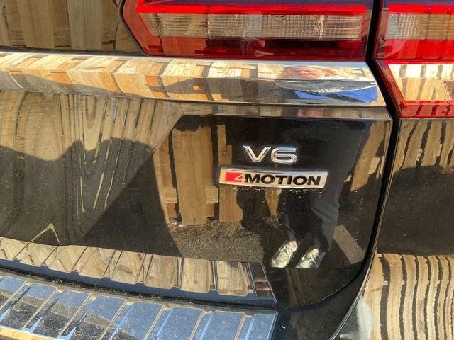 2019 Volkswagen Atlas 3.6L V6 SEL R-Line