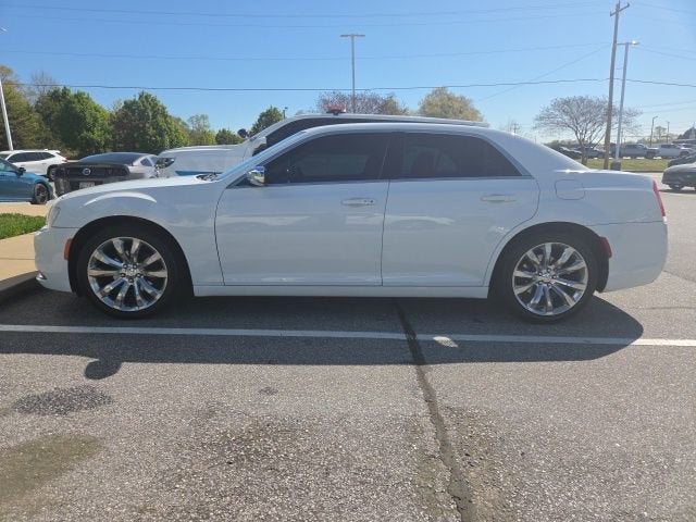 2018 Chrysler 300 Touring