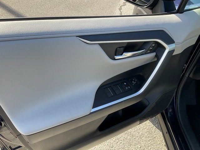 2020 Toyota RAV4 Limited