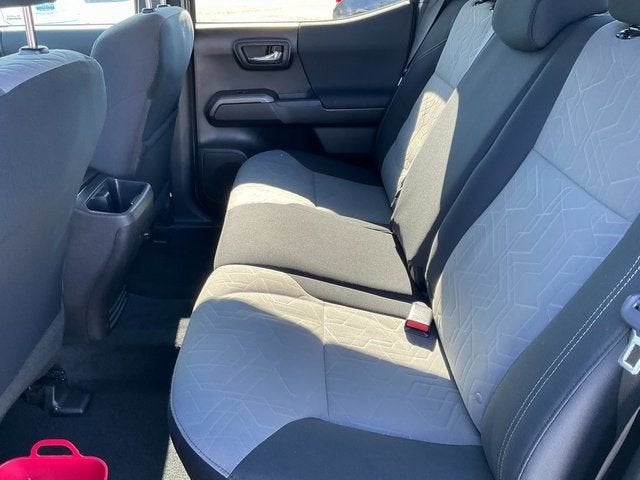 2022 Toyota Tacoma 4WD SR