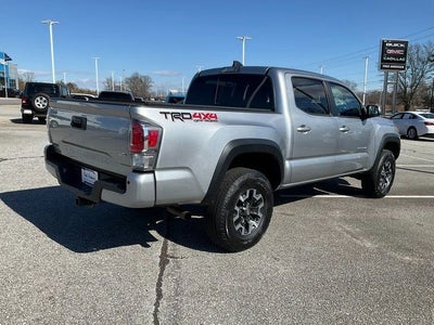 2022 Toyota Tacoma 4WD SR