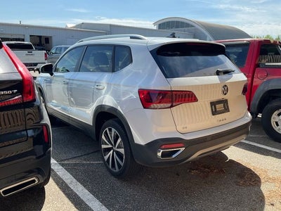2022 Volkswagen Taos SE