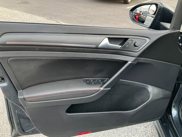 2019 Volkswagen Golf GTI S