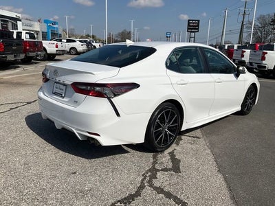 2024 Toyota Camry SE