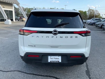 2025 Nissan Pathfinder SV