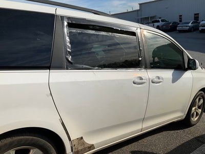 2011 Toyota Sienna LE AAS