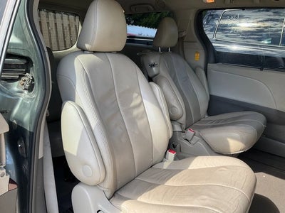 2014 Toyota Sienna XLE