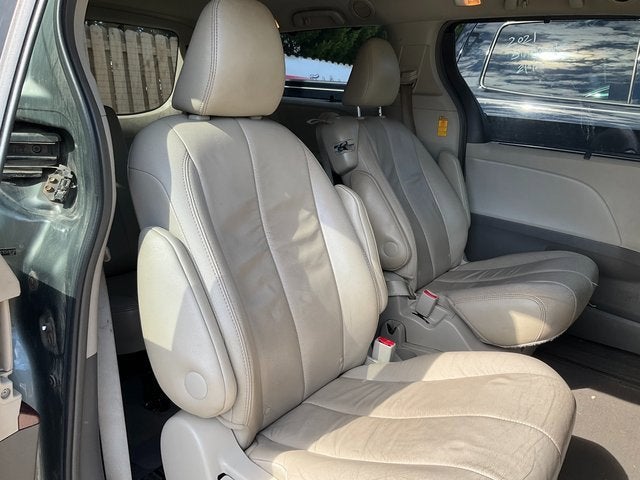 2014 Toyota Sienna XLE