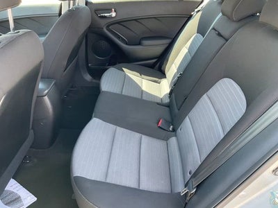 2016 Kia Forte 5-Door LX