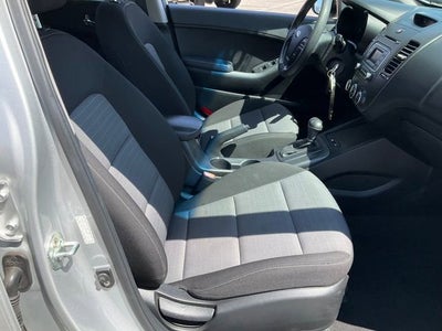 2016 Kia Forte 5-Door LX