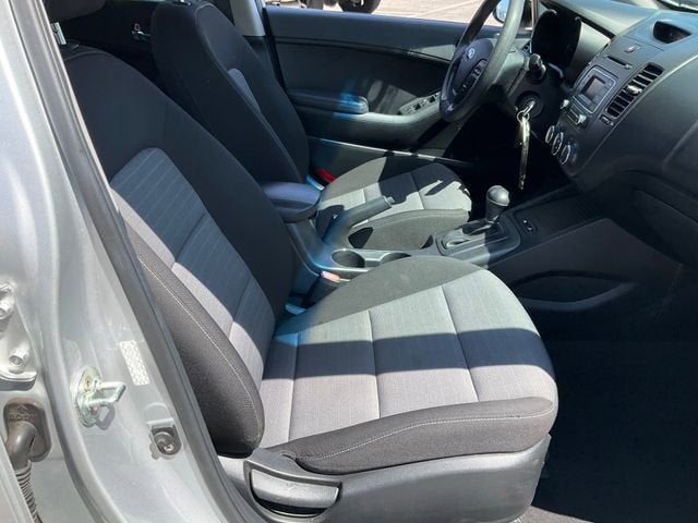 2016 Kia Forte 5-Door LX